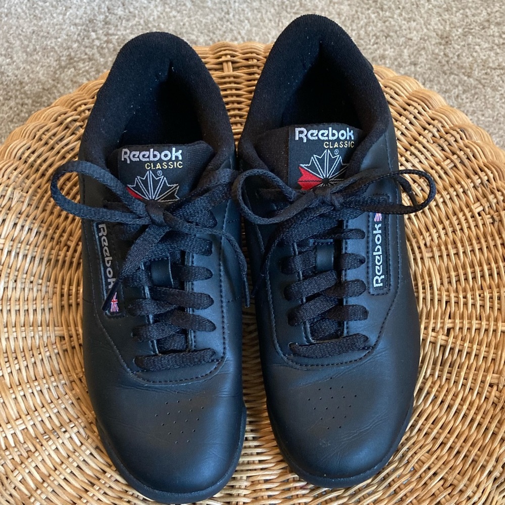 Reebok Sneakers